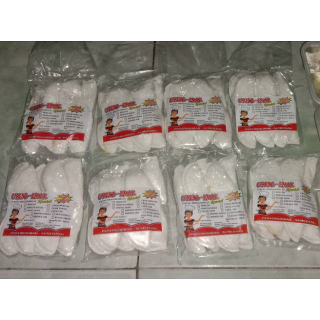 

Cireng goreng rasa ayam suwir mercon