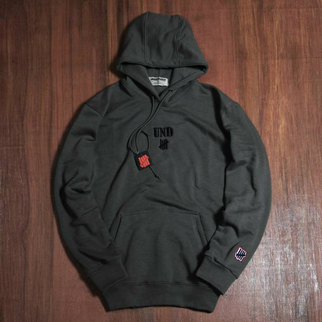 HOODIE UNDEFEATED - JAKET HOODIE UNDEFEATED - SWEATER UNDEFEATED