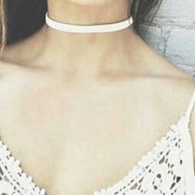 White Stripe Plain Velvet Choker / Thin Velvet Choker Necklace | Kalung Handmade