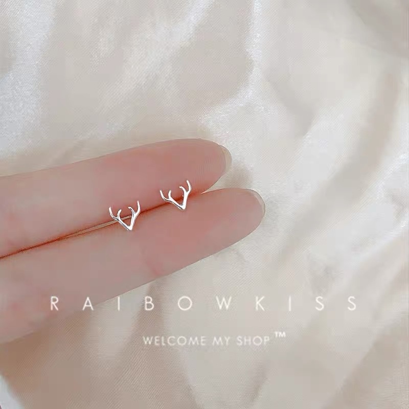 Anting Stud Desain Sayap Kupu-Kupu Kecil Bahan S925 Untuk Wanita