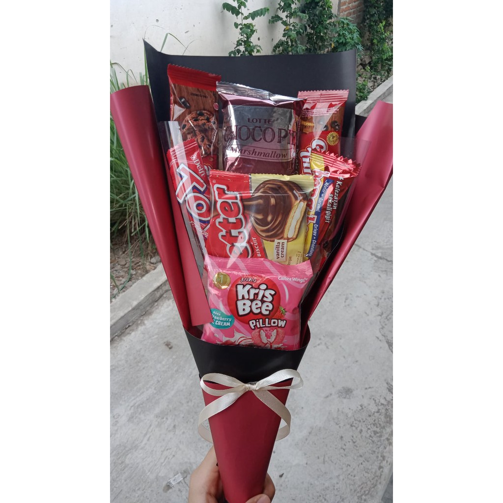 

Snack Bouquet Bungkus Cellophane Waterproof Ultah/Wisuda/Annive By My Creative Gift