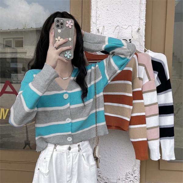 MH-Naya - Real Pic Cardigan Rajut Cropped Stripped 4 Kancing Keemasan