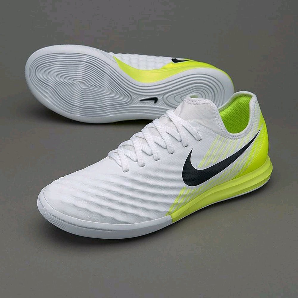 Кроссовки футзал. Nike Magista Futsal. Nike Magista x Finale. Nike Magista Finale 2. Nike Magista футзалки.