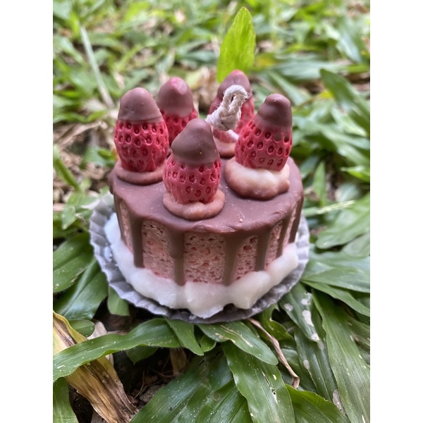 Kerajinan lilin wax candle strawberry short cake