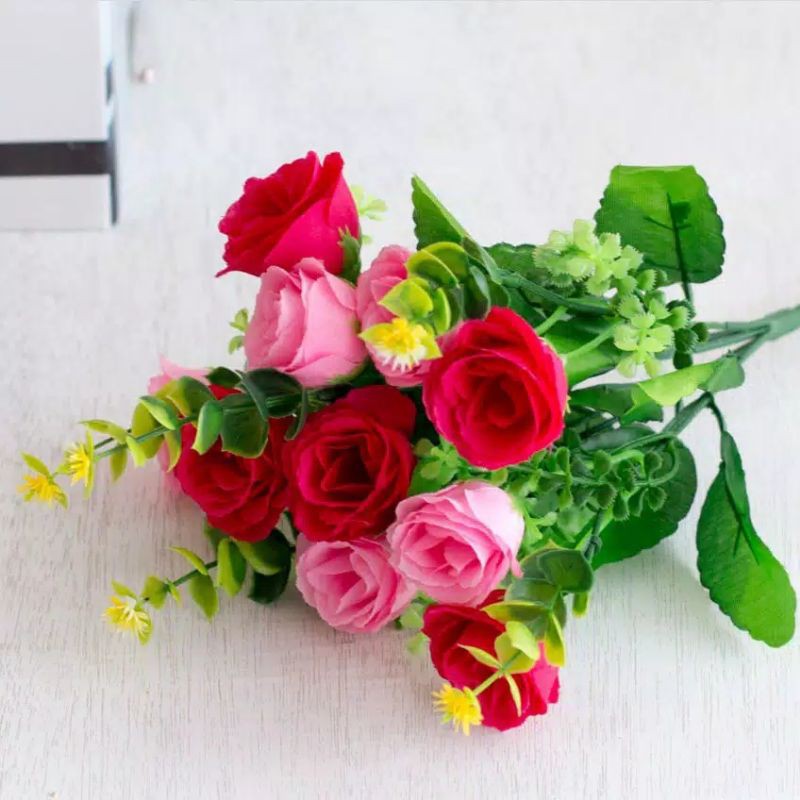 BUNGA MAWAR ISI 10 KUNTUM / BUNGA PLASTIK-FANTA