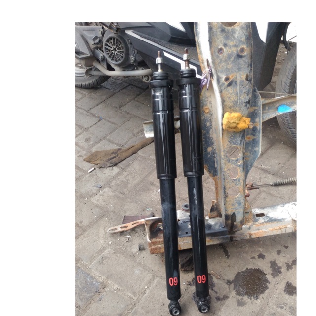 Shockbreaker mercy w211 belakang