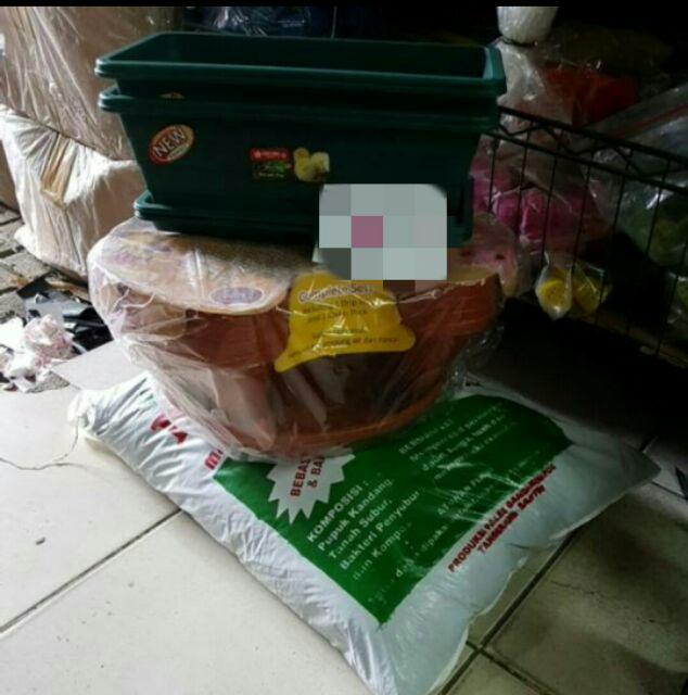 POT BUNGA GANTUNG VERTIKAL FELICIA 6167 S4 susun 4 POT BUNGA GANTUNG VERTIKAL FELICIA 6167 S4 susun 4
