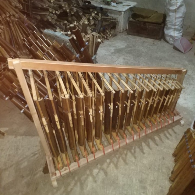 Angklung toel bambu hitam