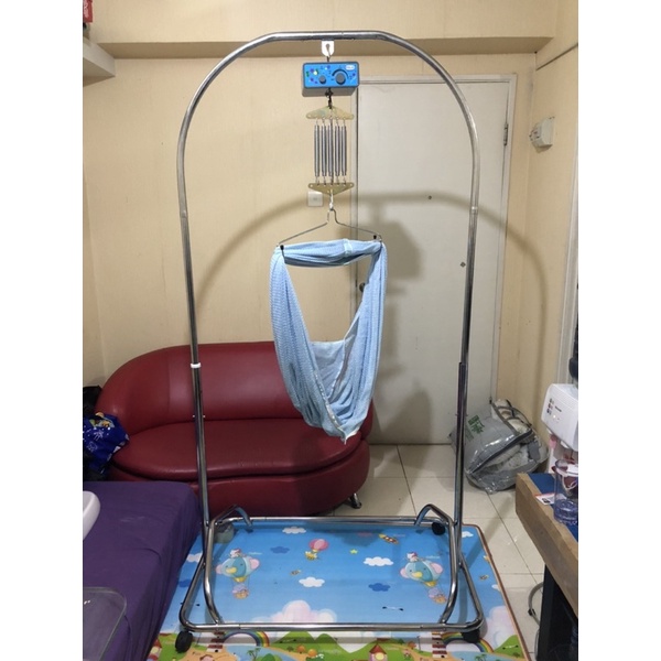 Ayunan Otomatis dan Tiang Ayunan Bayi Portable Polar Type Preloved