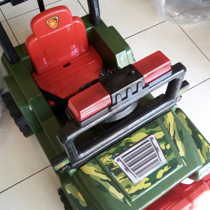 Mobil Jeep Tentara Sk 670 / Mobil Dorong Tentara