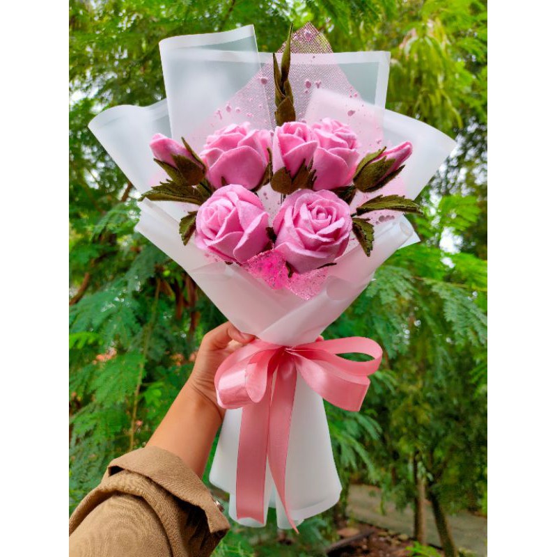 buket bunga mawar/buket flanel mawar/mawar flanel