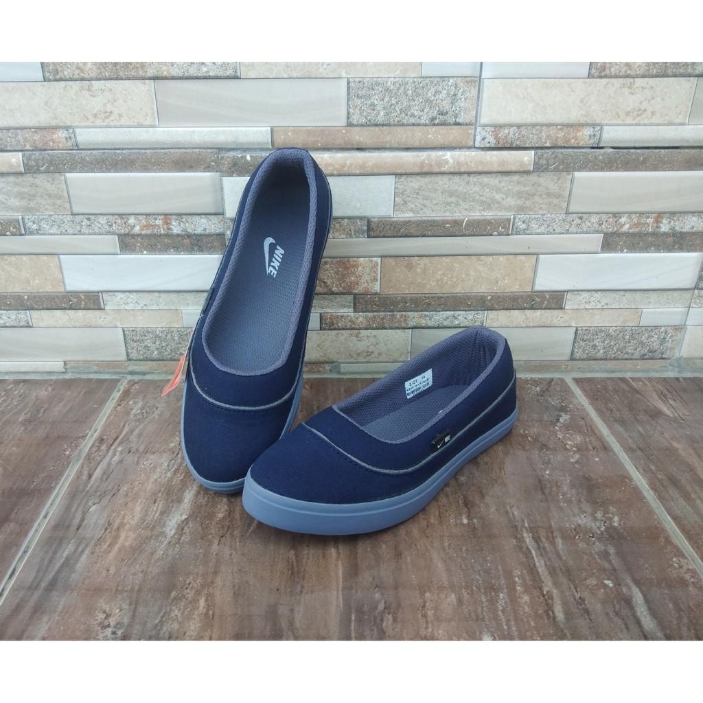 SEPATU WANITA SLIP ON 05/SEPATU SLIP ON UNTUK SANTAI KULIAH KERJA KEKINIAN