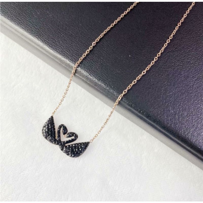 Kalung Titanium Angsa Hitam Kepala 2 N10072103