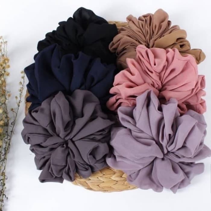 GROSIR 1 KG MUAT 25 PCS// SCRUNCHIE / KUCIR RAMBUT/ Cepol Rambut) penambah volume hijab bahan Random