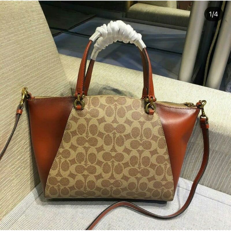 Coach kelsey satchel signature bag