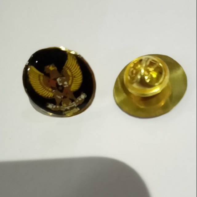 Pin Garuda Bulat Pin Burung Garuda Hitam Bulat Paku 2cm Kwalitas Bagus