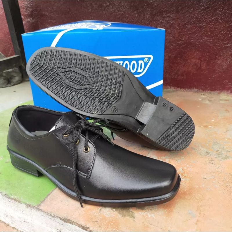 sepatu formal pria/sepatu sekolah/sepatu kantor tali/sepatu fantovel/sepatu kickres