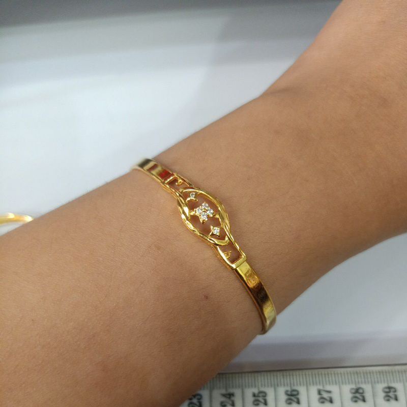 Gelang Bangle Emas Muda Model Terbaru Kadar 6 Karat 300