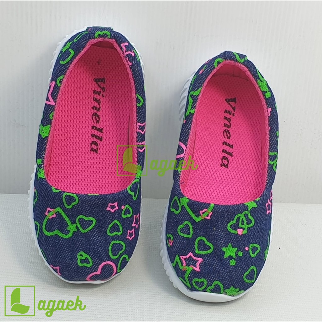 Sepatu Anak Perempuan Usia 1 2 6 7 Tahun Size 22 35 - Sepatu Anak Cewek Slip On Corak Alas Karet Anti Licin