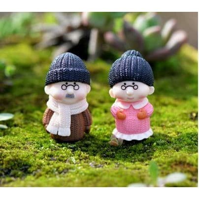 Miniatures - Terrariums - Fairy Garden - Old Granny #04 (2pcs)