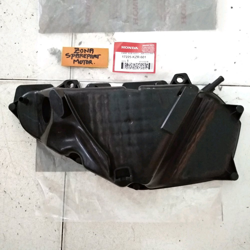 Case Sub Assy Air Cleaner Vario 125 KZR  bac5253