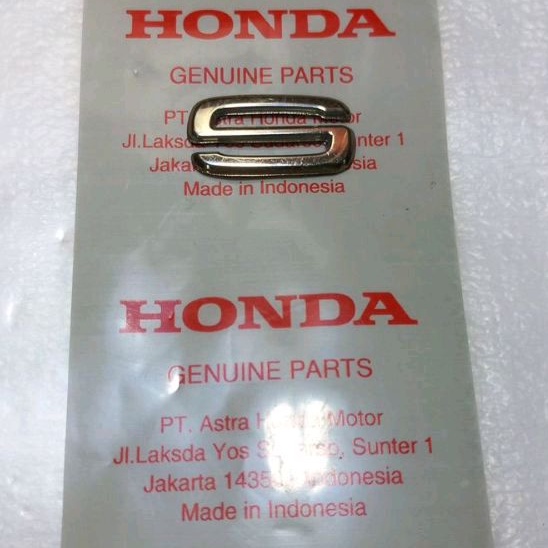 Emblem Logo Honda Scoopy 2021/2022 HURUF (S) Warna GOLD Original