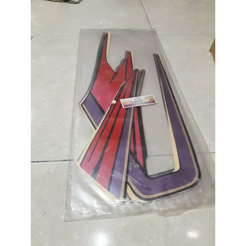 STRIPING STIKER LIS BODY MOTOR YAMAHA RX KING MERAH TAHUN 1995