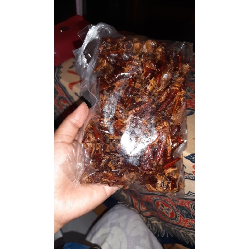

keripik belalang