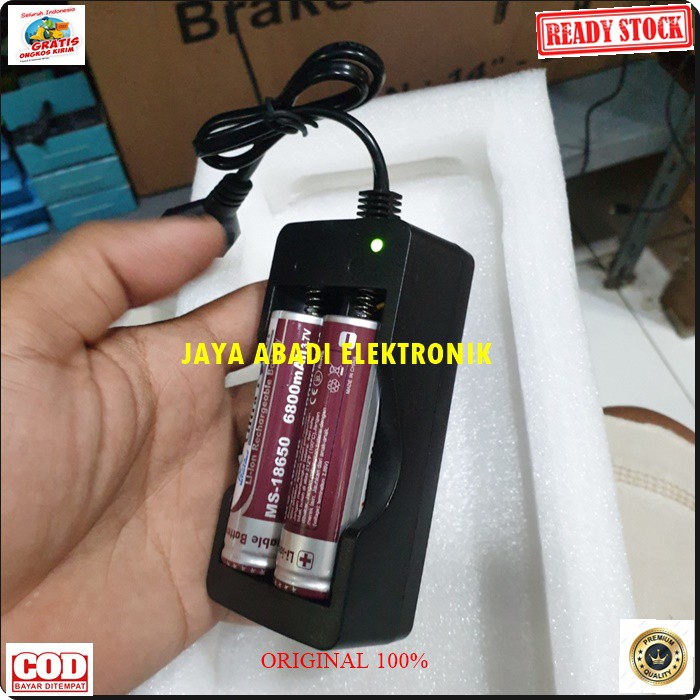 G411 SET DESTOP ADAPTOR DAN BATERAI VAPE VAPOR 18650 3.7 V 6800 MAH CAS CASAN BATERAI SENTER POWERBANK PB KOMPLIT SET LENGKAP ADAPTER CHARGER BATOK TRAVEL POWER SUPPLY SWITCHING PAKET SEHINGGA LEBIH HEMAT DAN TERJANGKAU