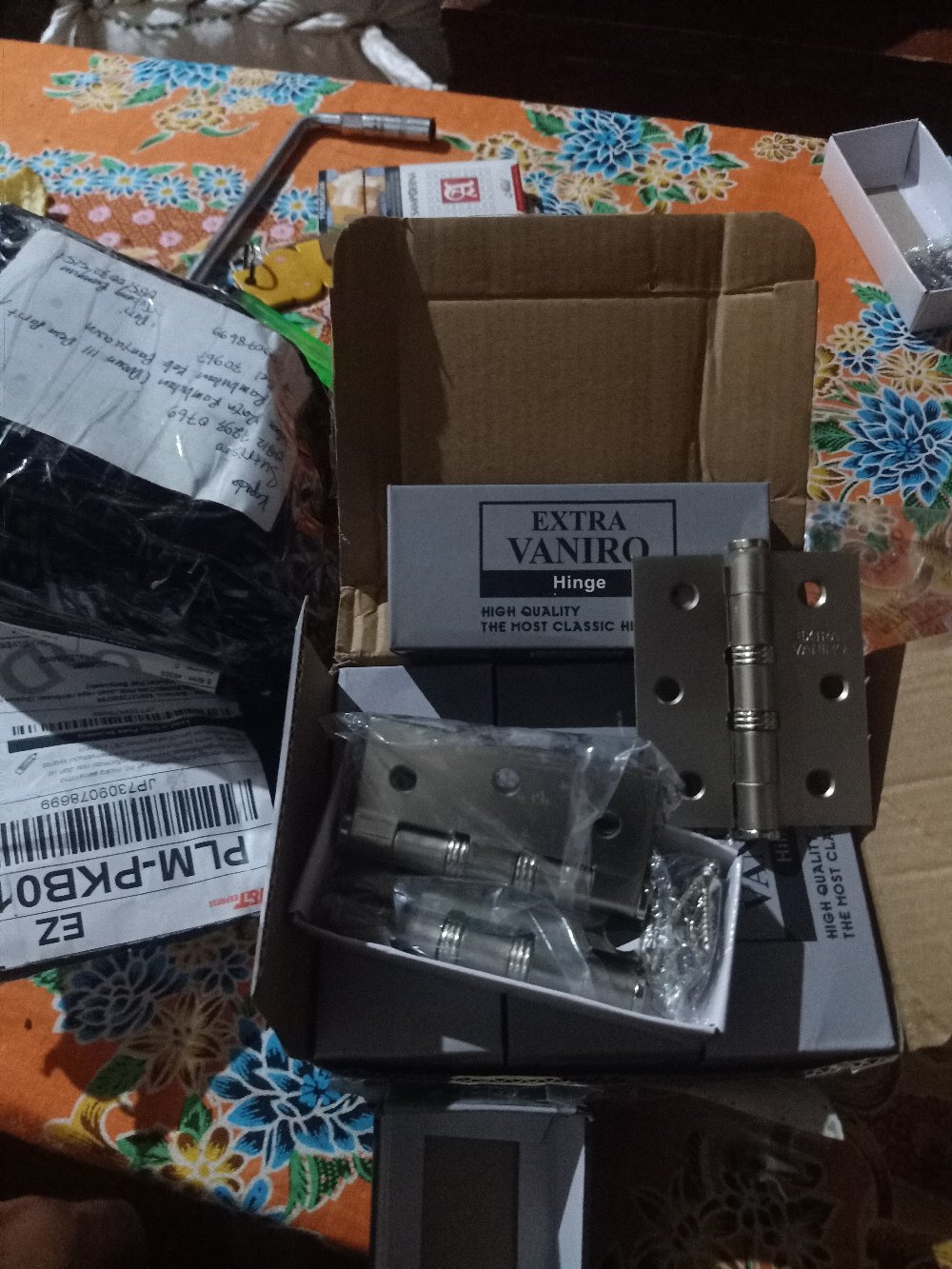 Engsel Vaniro 3 Putih / Silver