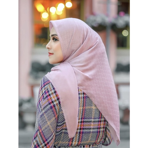 New Tapis Embossed Orchid Hazel