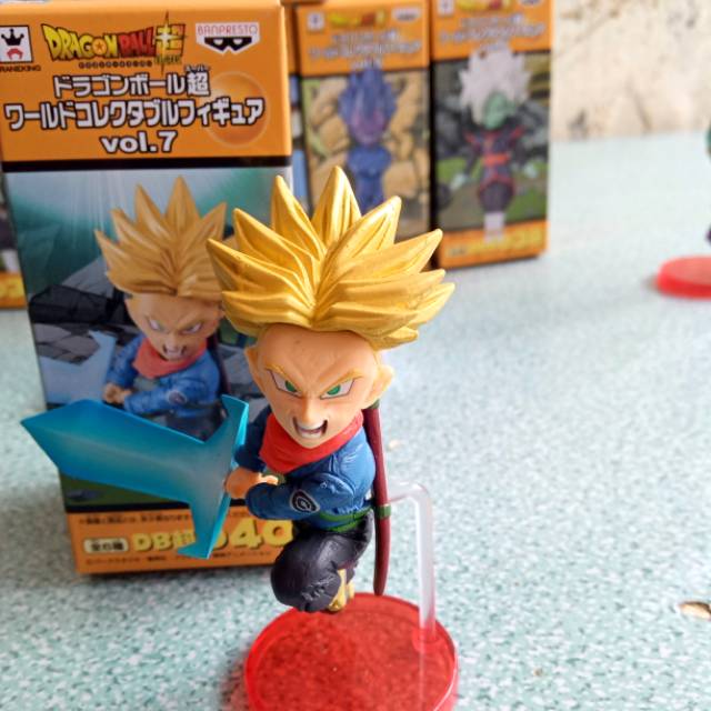 Action figure dragon ball