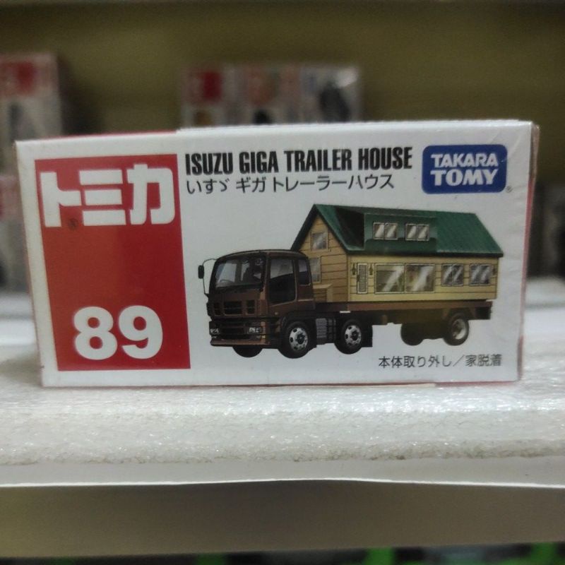 Tomica 89 Isuzu giga truck
