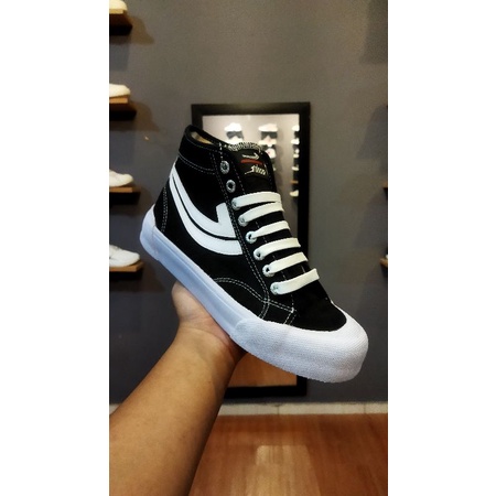 Johnson Galaxy Pro High Cut Black/White BNIB - Sepatu Sneakers Casual