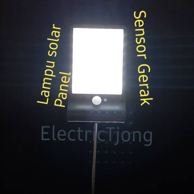 Lampu Taman Tenaga surya solar panel solar cell 36 LED + Tiang / Lampu dinding solar panel