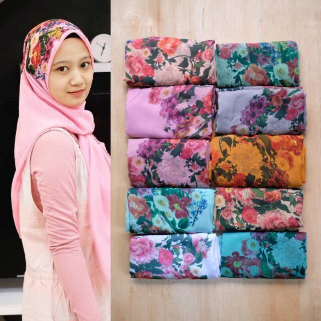 BELLA FLOWER PRINTING/ Bella Square/ Polycotton motif bunga