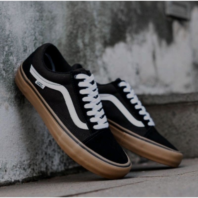 (BISA COD) SEPATU VANS GUM GRADE ORISINAL FREE KAOS KAKI GANTUNGAN KUNCI STIKER VANS