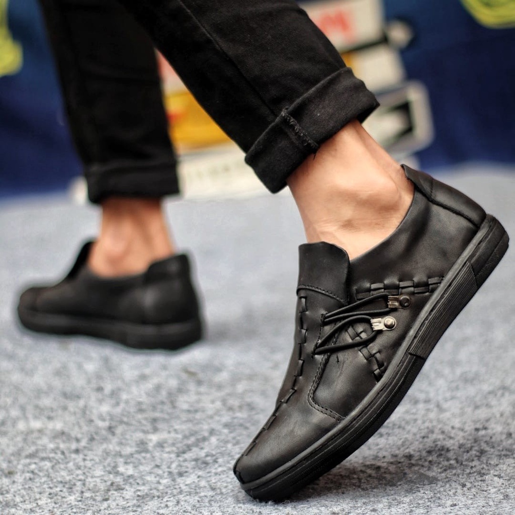 MOLK|Sepatu Slip On Pria Pantofel Hitam Kerja Kulit Asli Original Branded Fashion Simple Laki Laki