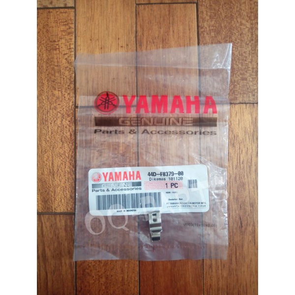 KLIP DUDUKAN DASI VISOR NMAX 44D-F8379-00 ASLI YAMAHA