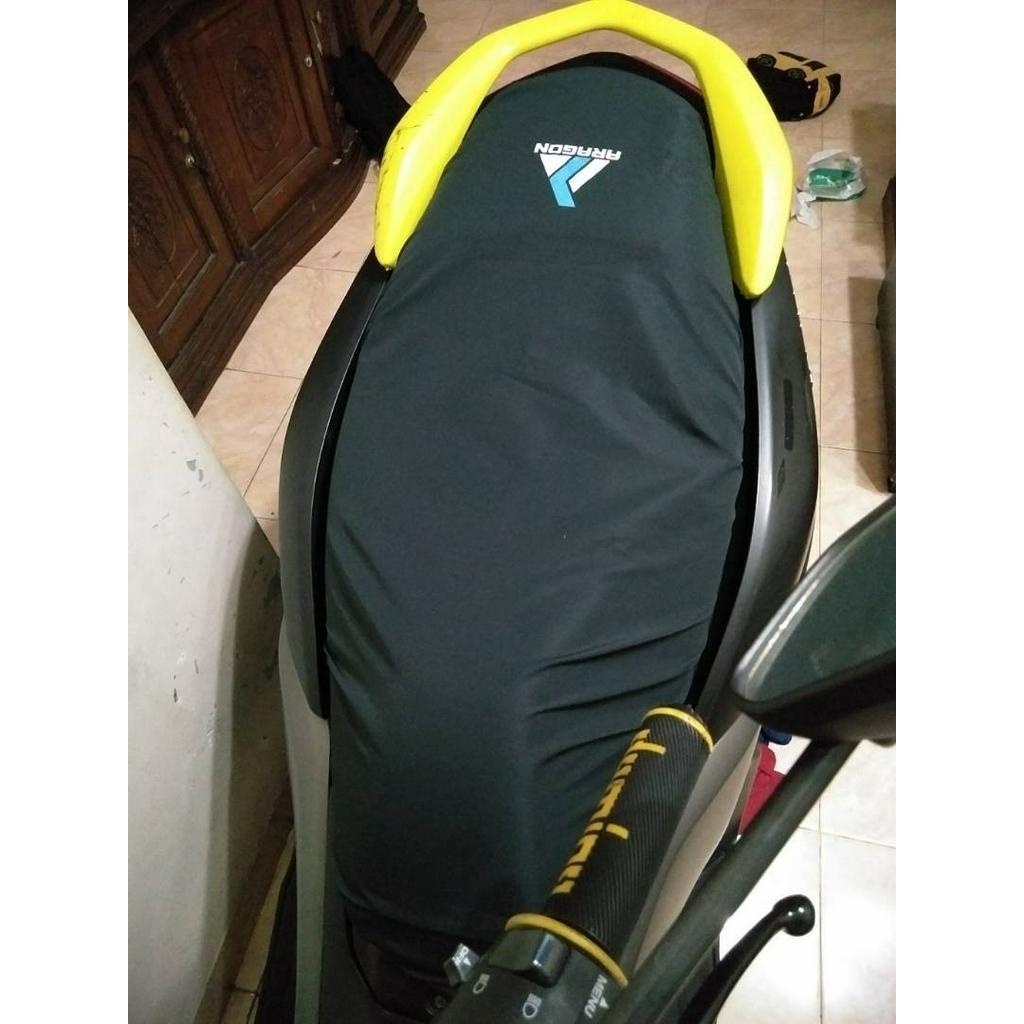 Sarung Jok Motor Vespa Nmax Aerox Pcx Vario Beat Fazzio / Cover Jok Motor Waterproof