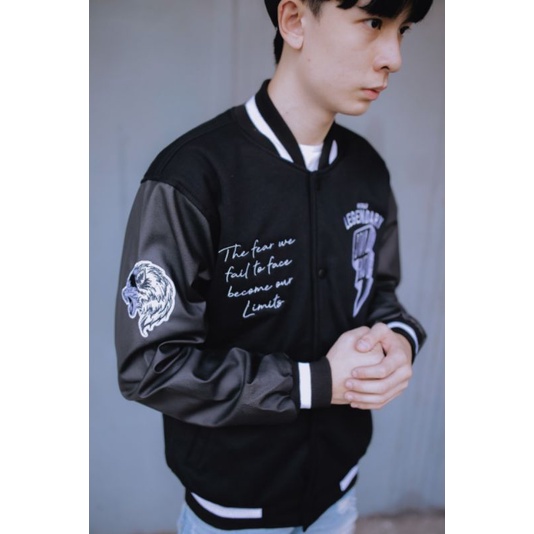 WOLV VARSITY LEGENDARY ORIGINAL WOLV - JAKET VARSITY - VARSITY - VARSITY COMBINASI - JAKET LEGENDARY ORIGINAL WOLV - JAKET LEGENDARY WOLV - VARSITY FULL BORDIR - FLIGHT WOLV