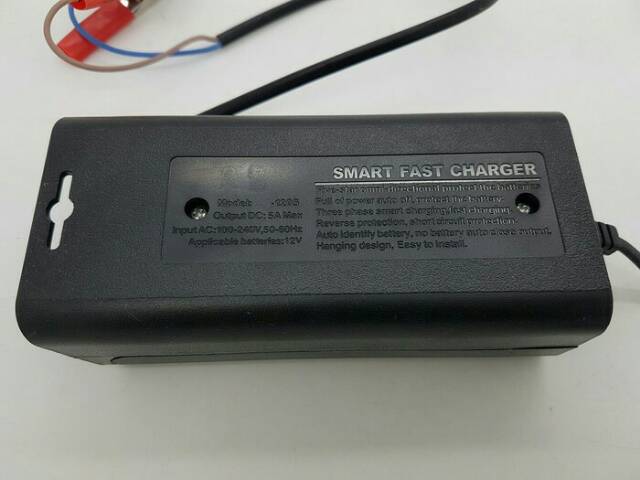 Charger atau casan aki 12 volt 5A otomatis termurah