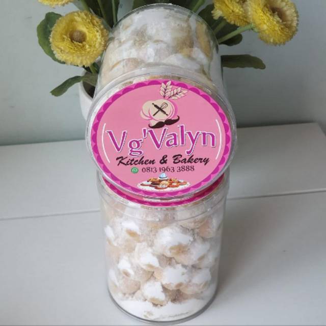 

Kue putri salju keju