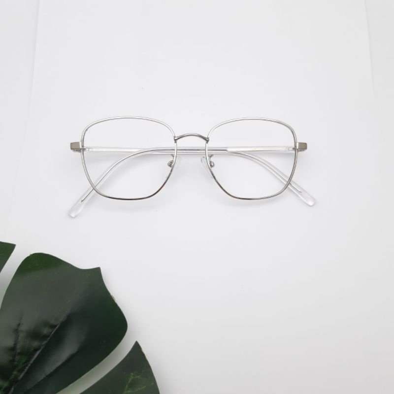Frame kacamata CLEO dengan lensa essilor antiradiasi anti embun