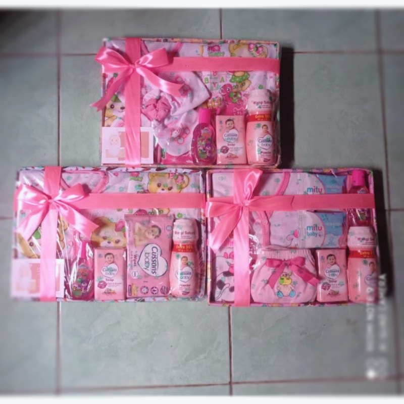 Kado bayi lahir parsel bayi hampers bayi