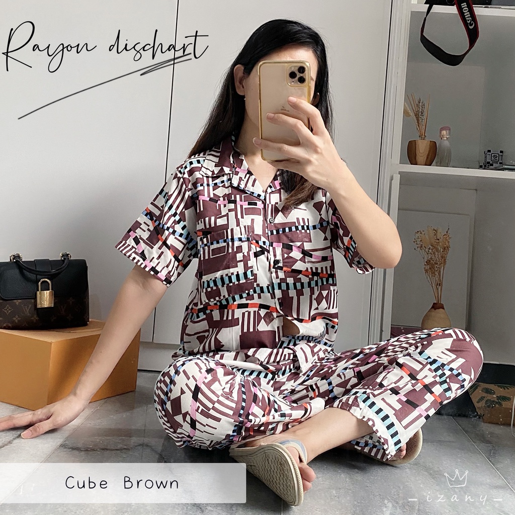 IZANY Piyama One Set Kemeja Pendek / Daily Set Kemeja Allsize Rayon Dischart-CUBE BROWN