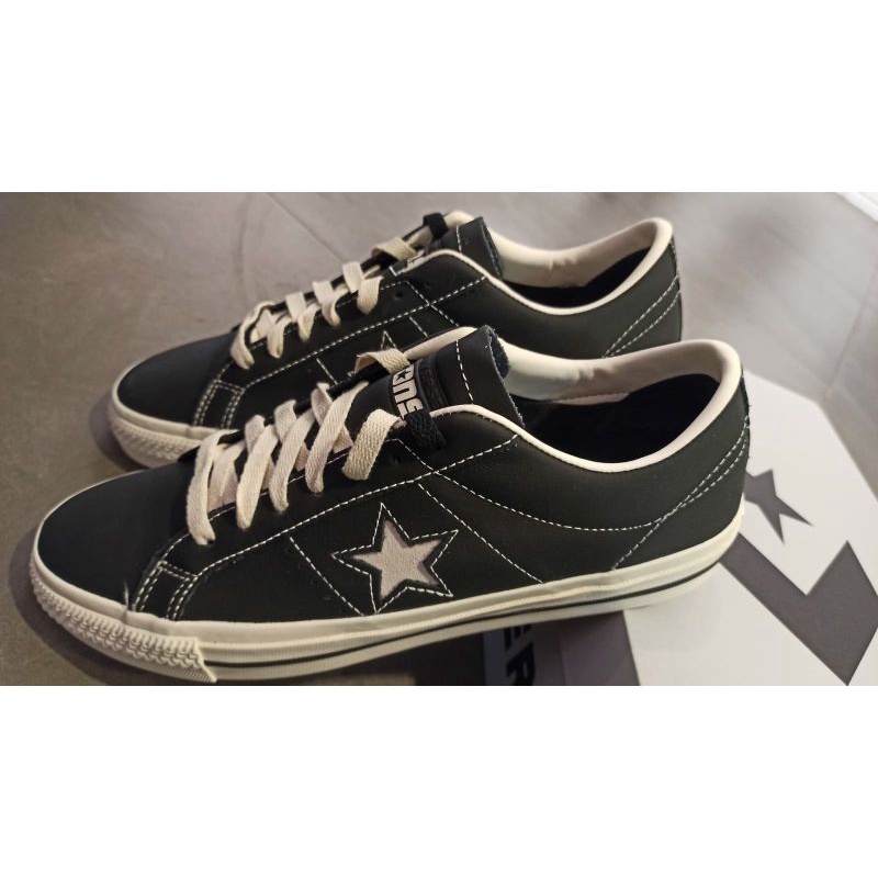 CONVERSE ONE STAR BLACK WHITE