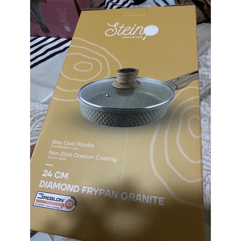 [SOLD] Preloved Steincookware Frypan 24cm & Casserole 20cm