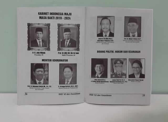 Buku UUD 1945 Kabinet Indonesia Maju - Buku Undang-undang Dasar 1945 - UUD'45
