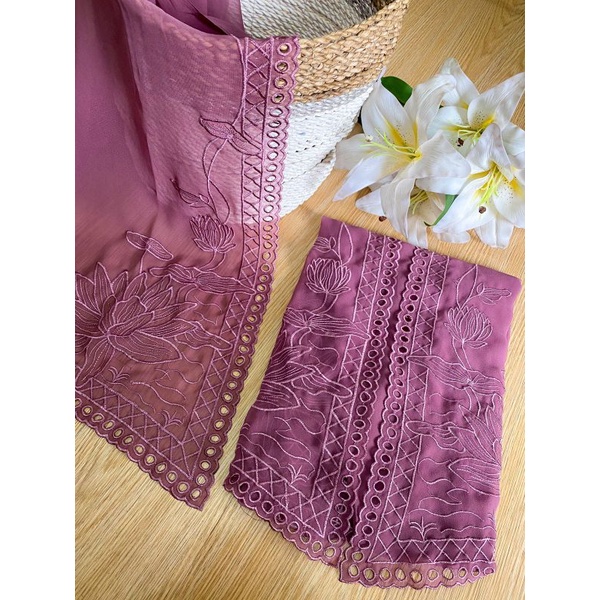 kain kebaya bordir motif lotus